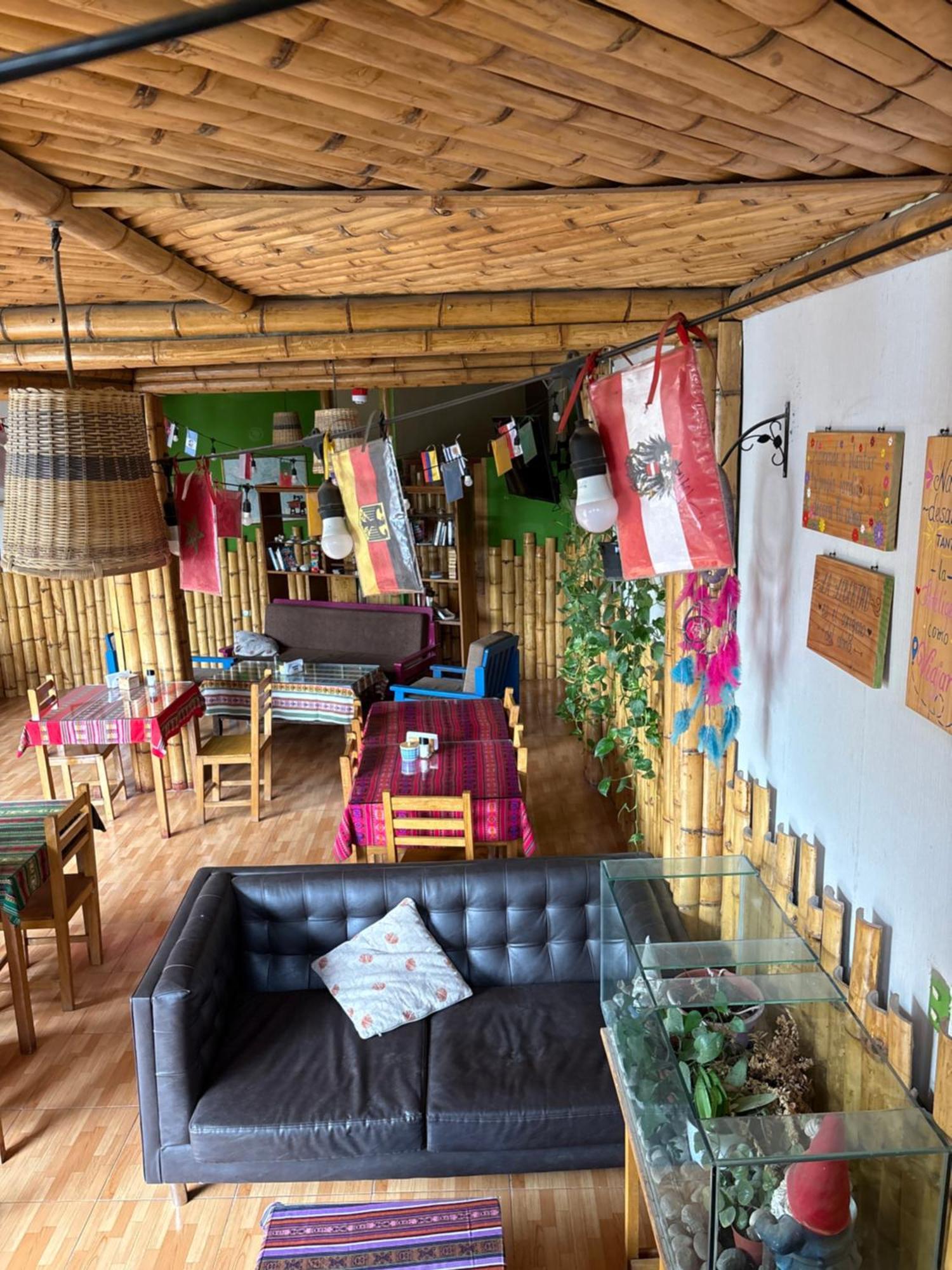 La Casa De Bamboo Hostel