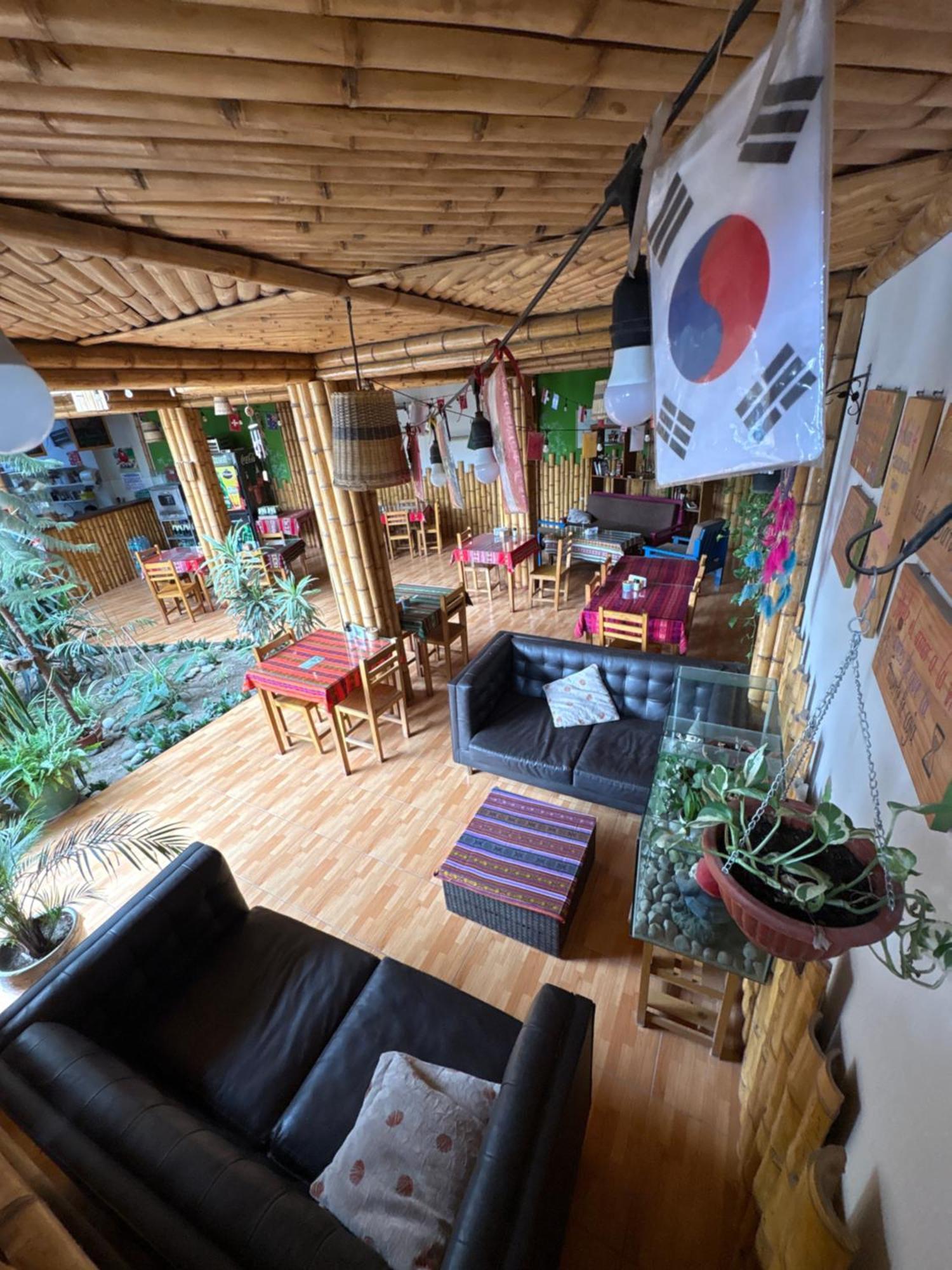 Hostel La Casa De Bamboo